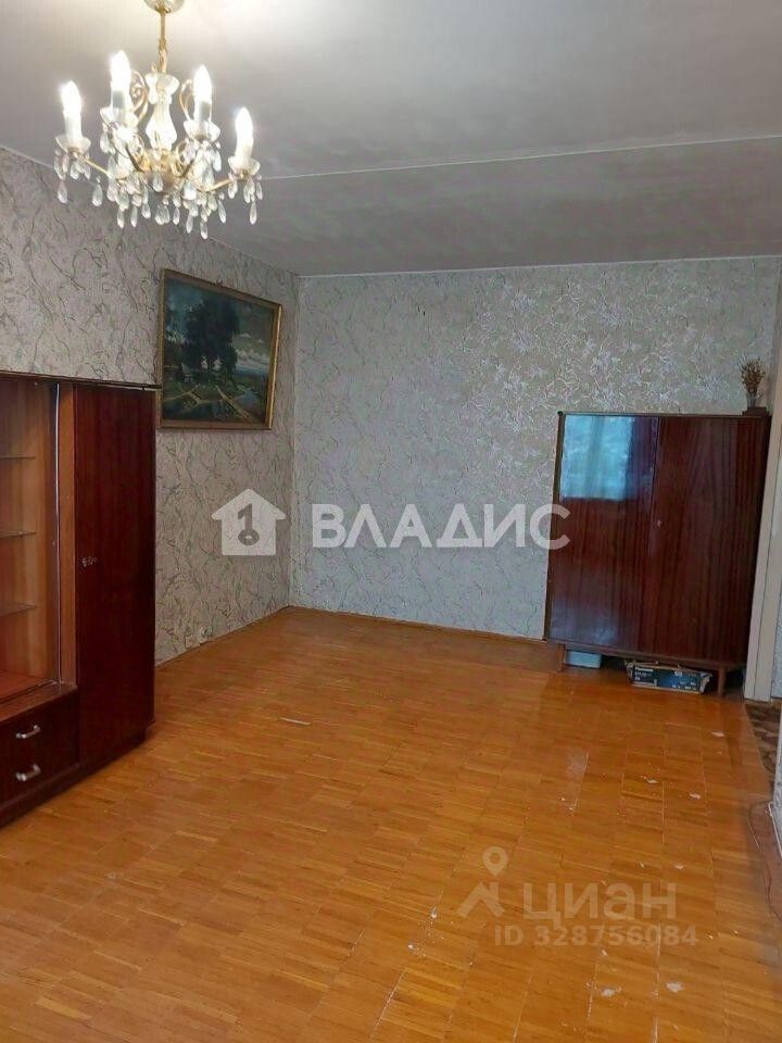 Продажа 2-комн квартиры на вторичном рынке улица Добролюбова, 27А