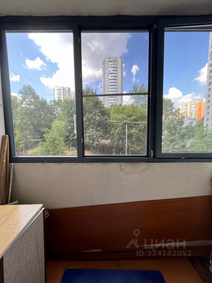 Аренда 1-комн квартиры на вторичном рынке Симферопольский бульвар, 24К1