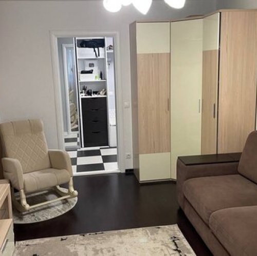 2-комн квартира Космонавтов пр-кт,  д. 61,  к. 2