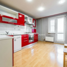 Продажа 3-комн квартиры на вторичном рынке Гатчина г, Киргетова ул,  д. 5