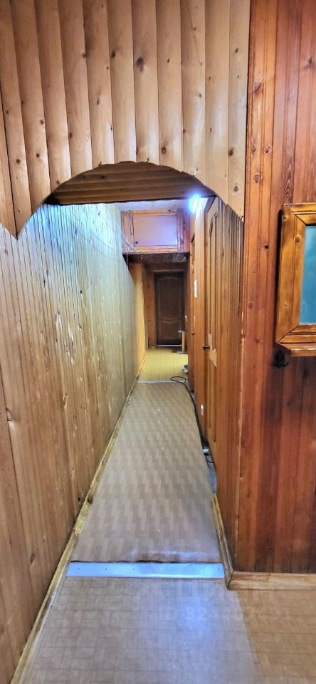 Продажа 3-комн квартиры на вторичном рынке Кировск, Молодежная улица, 3