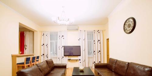 3-комн квартира Девятинский Б. пер ,  д. 3