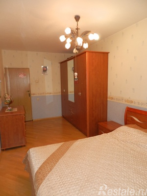 Продажа 4-комн квартиры на вторичном рынке Академика Семёнова ул,  д. 3