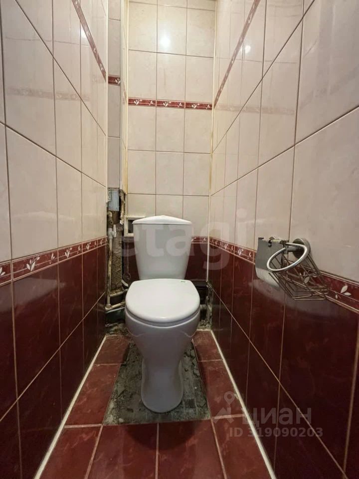 Продажа 2-комн квартиры на вторичном рынке пос. Глажево, улица Главная, 12