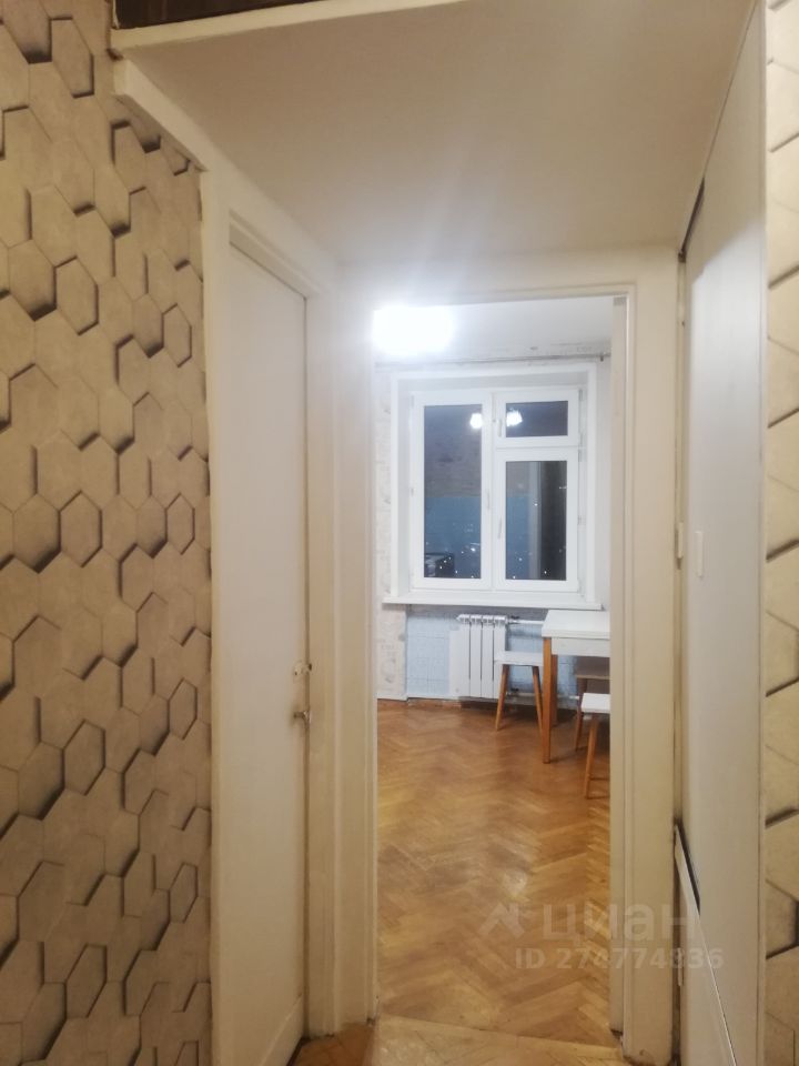 Аренда 1-комн квартиры на вторичном рынке проспект 60-летия Октября, 12