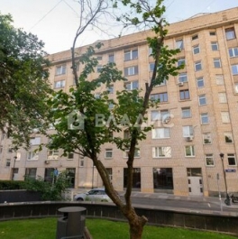 Продажа 2-комн квартиры на вторичном рынке Брюсов переулок,  д. 4