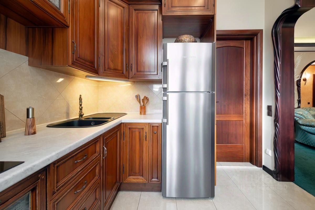 Продажа 2-комн квартиры на вторичном рынке улица Маршала Соколовского, 10К1