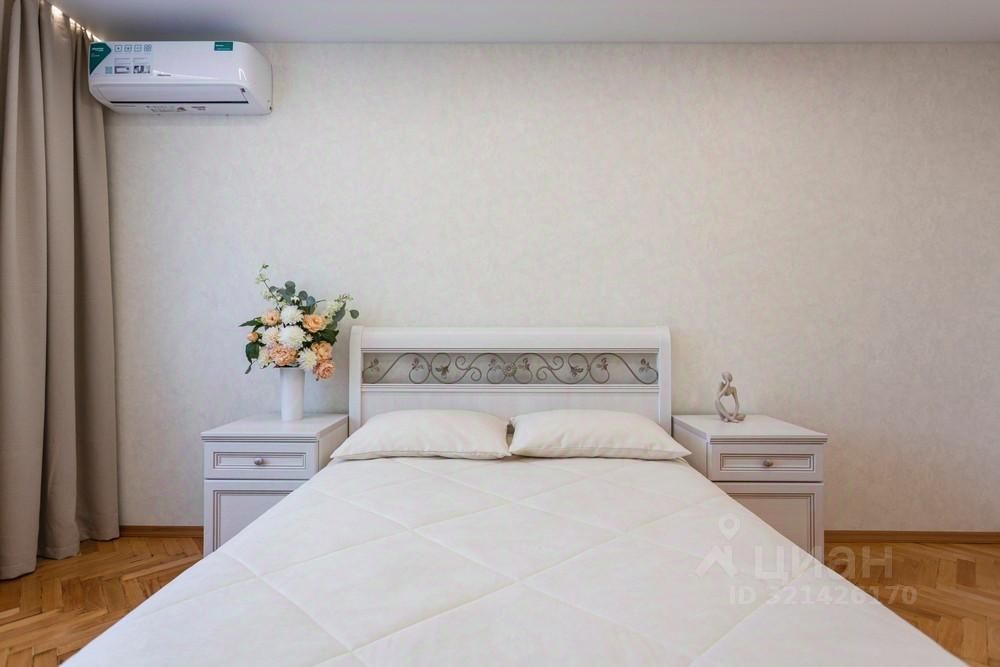 Продажа 3-комн квартиры на вторичном рынке Бакинская улица, 29