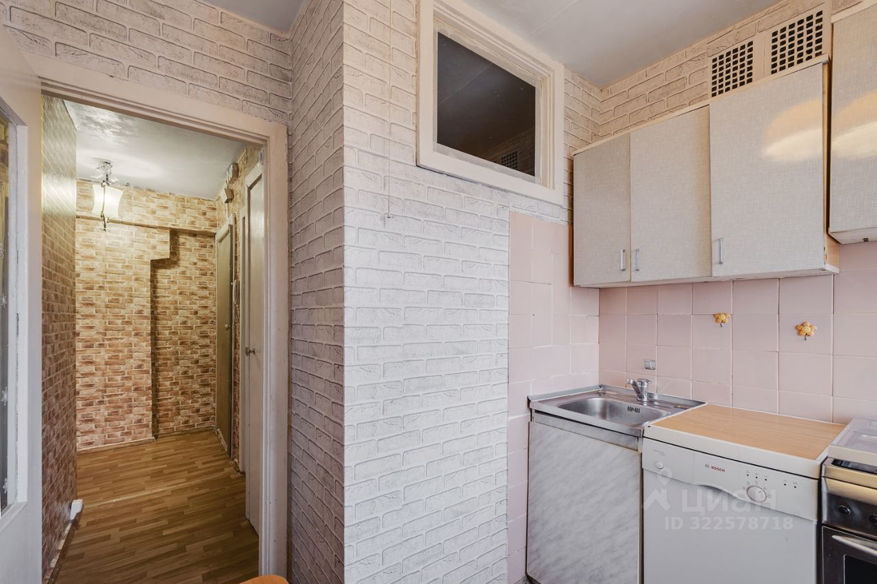 Продажа 3-комн квартиры на вторичном рынке улица Юных Ленинцев, 35К1