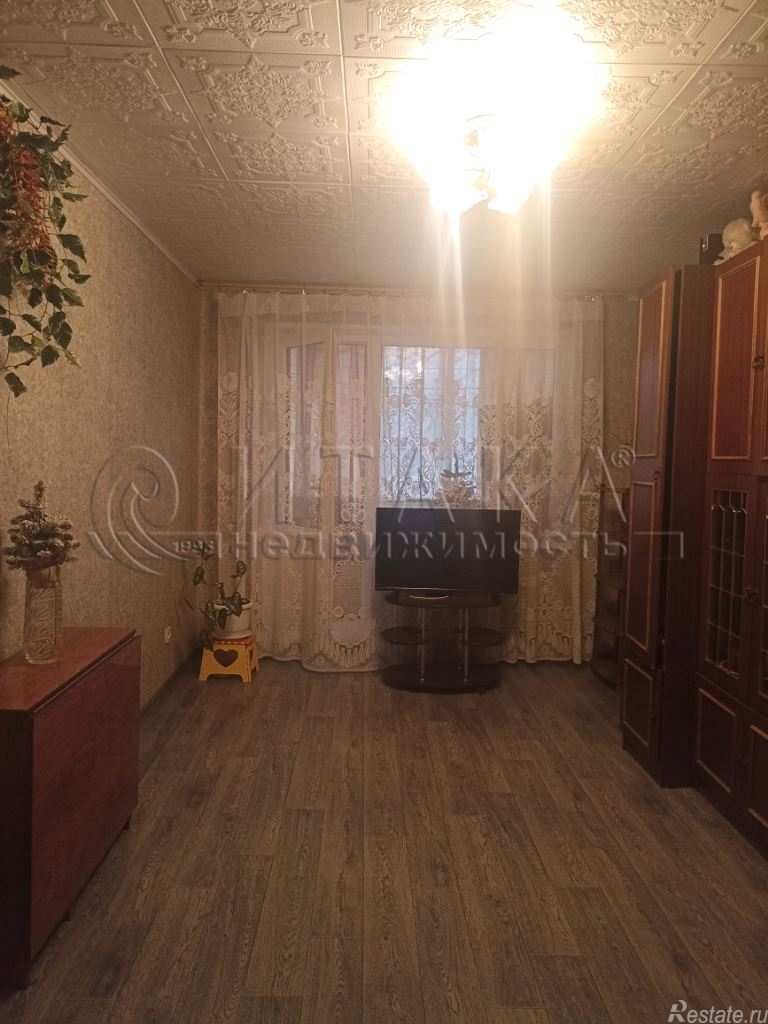 Продажа 2-комн квартиры на вторичном рынке Луга, Победы ул., д. 12