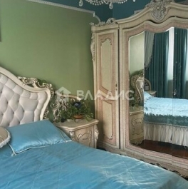 Продажа 3-комн квартиры на вторичном рынке Янтарный, Молодежный б-р,  д. 5/3