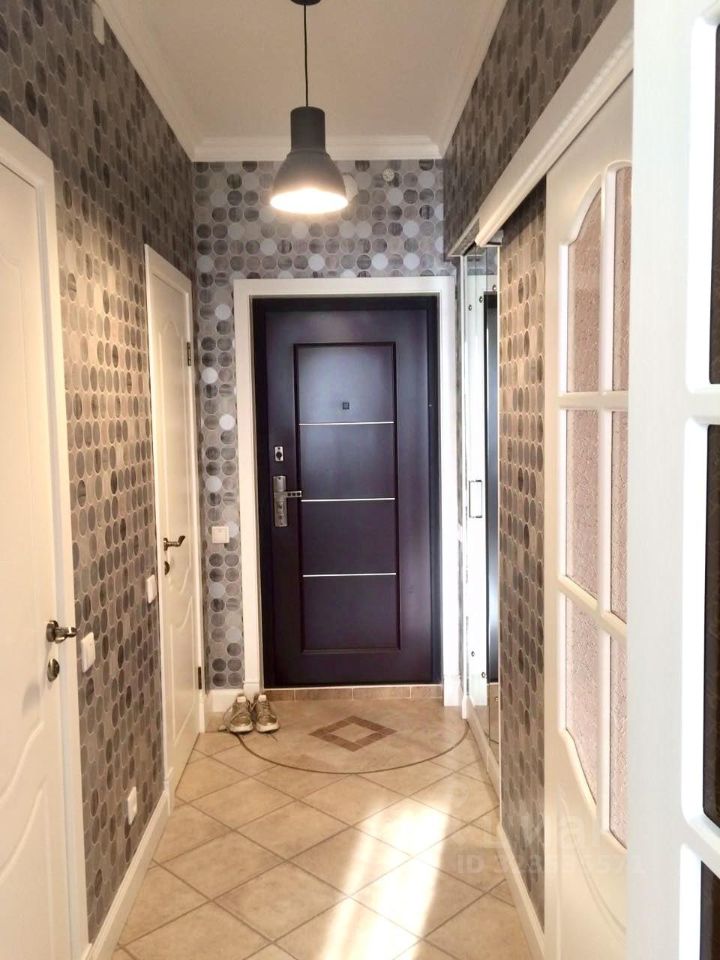 Продажа 1-комн квартиры на вторичном рынке Парашютная улица, 52