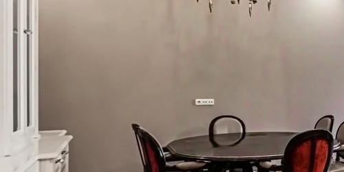 4-комн квартира улица Жуковского, 7