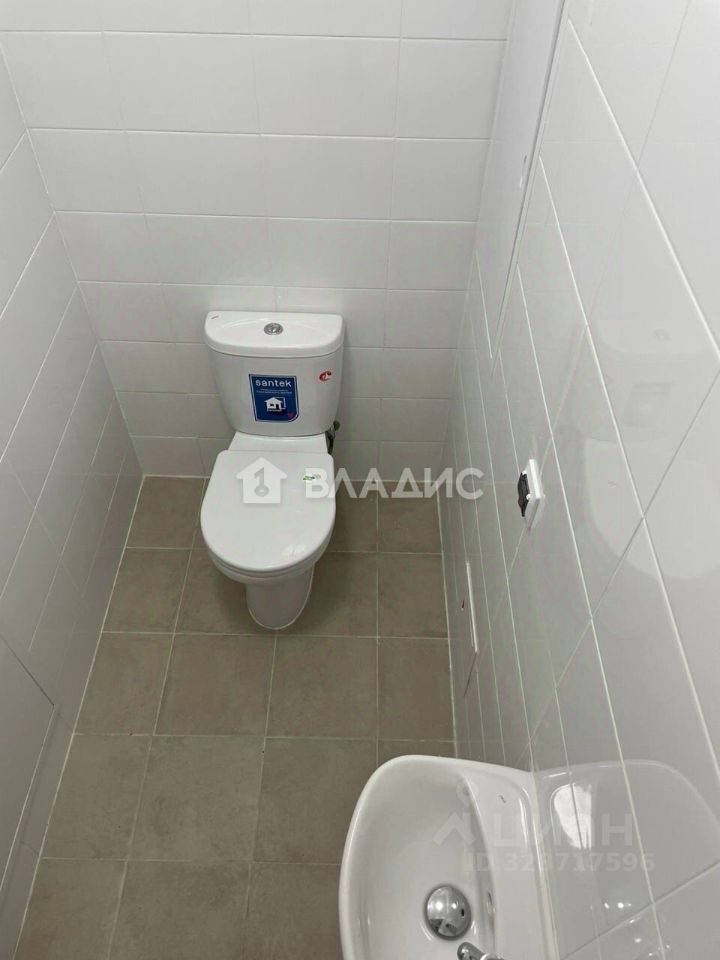 Продажа 3-комн квартиры на вторичном рынке Керченская улица, 28А