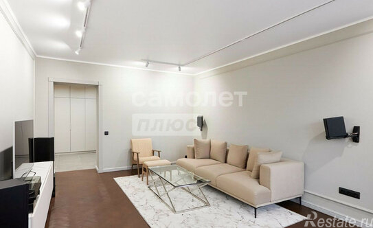 Продажа 4-комн квартиры на вторичном рынке Хлебозаводский проезд