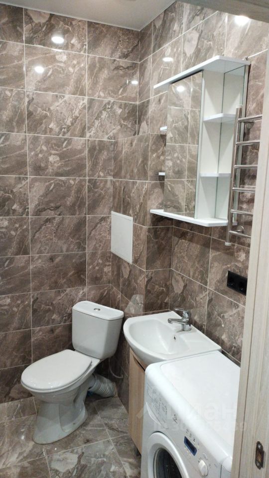 Продажа 1-комн квартиры на вторичном рынке Мосфильмовская улица, 98к1