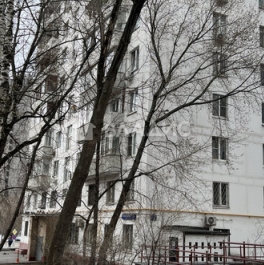 Продажа 2-комн квартиры на вторичном рынке улица Трёхгорный Вал,  д. 1