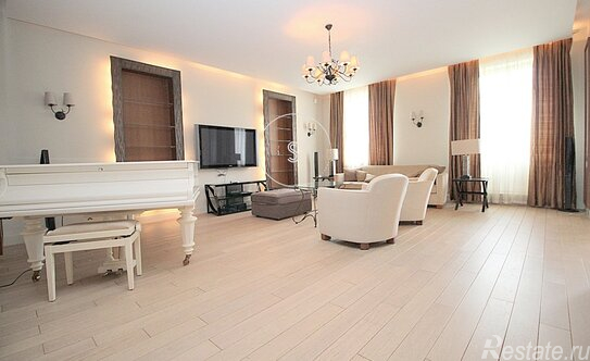 Аренда 4-комн квартиры на вторичном рынке Береговая улица,  д. 6