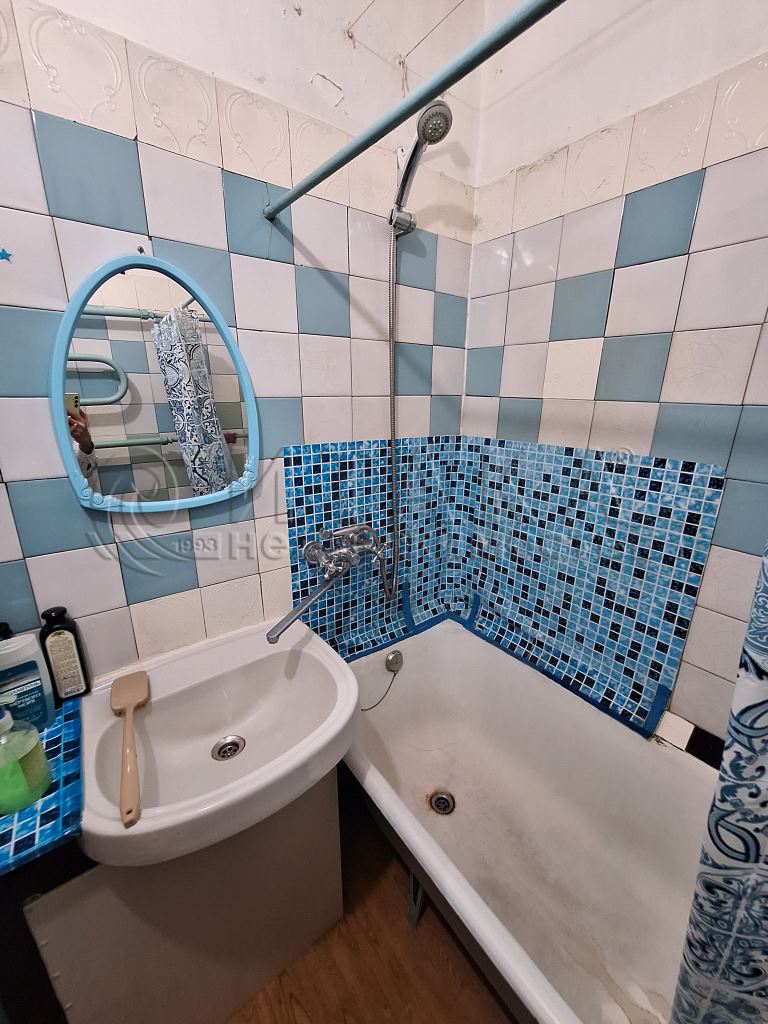 Продажа комнаты Энтузиастов,  д. 18,  к. 2