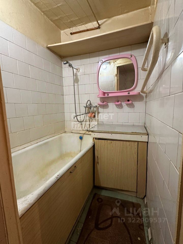 Продажа 1-комн квартиры на вторичном рынке Имени А.М. Маркова мкр,  д. 4