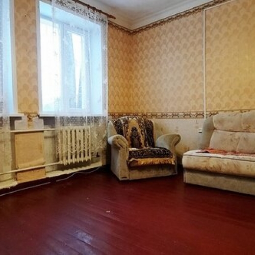 3-комн квартира Сланцы, пер Островского,  д. 3