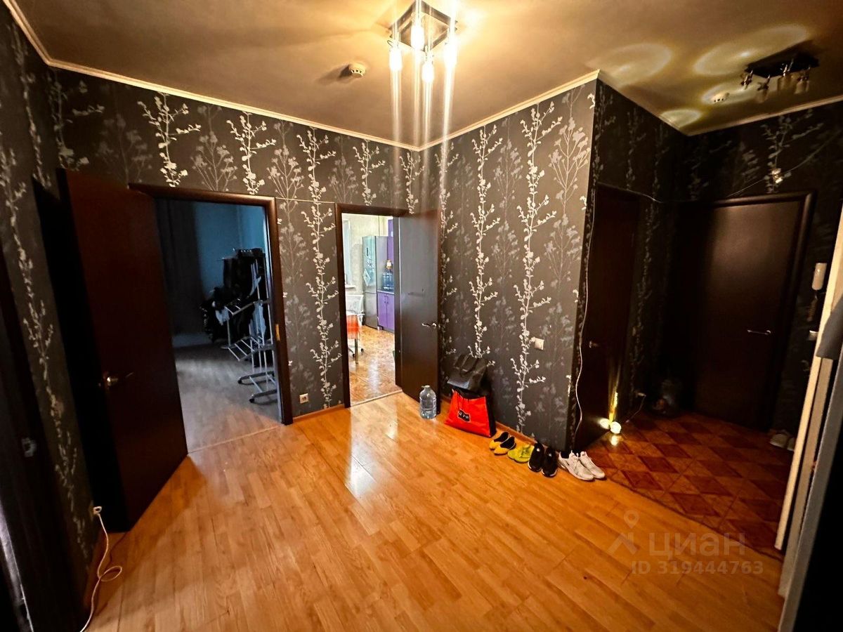 Аренда 2-комн квартиры на вторичном рынке улица Верхние Поля, 14К1