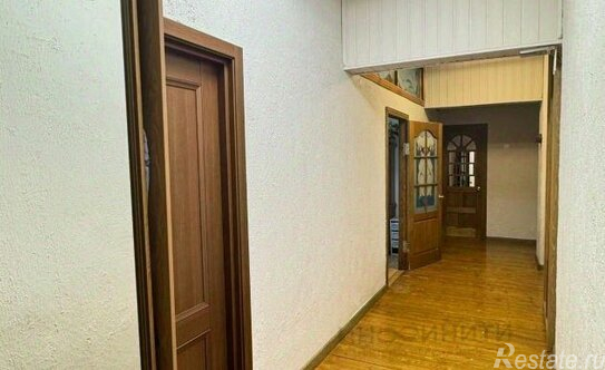 Продажа 4-комн квартиры на вторичном рынке ул Нижегородская,  д. 5