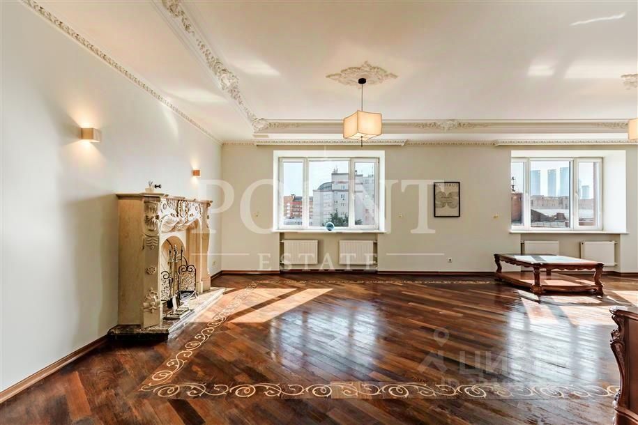 Продажа 6-комн квартиры на вторичном рынке Столярный переулок, 2