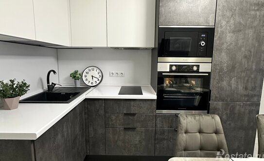 Продажа 1-комн квартиры на вторичном рынке бульвар Веласкеса,  д. 10