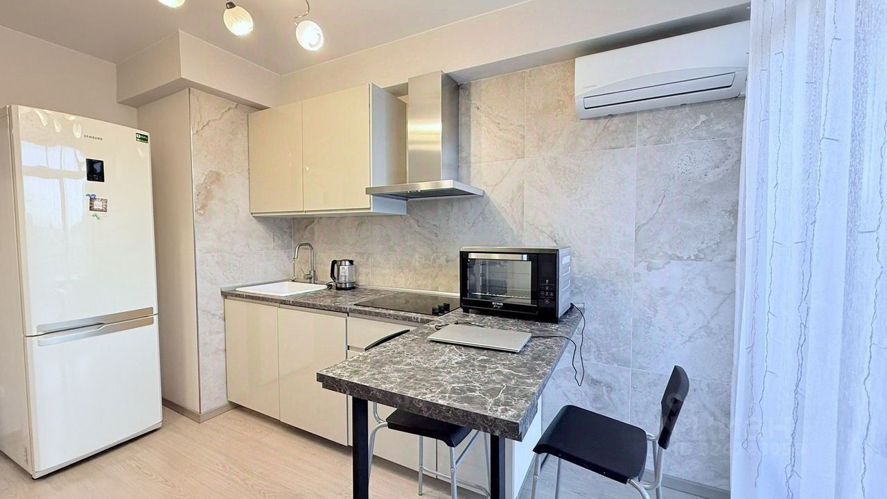 Продажа 2-комн квартиры на вторичном рынке Заозерная улица, 3к2
