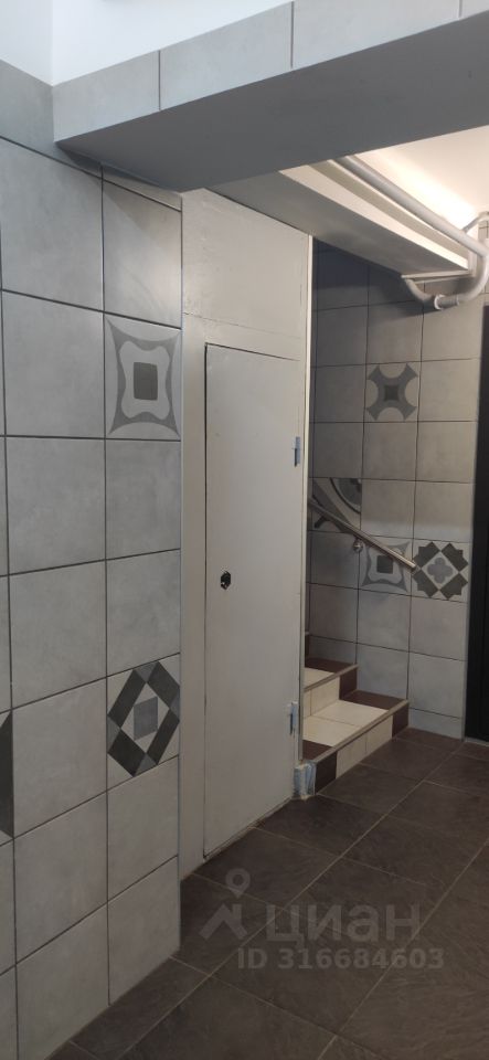 Продажа 2-комн квартиры на вторичном рынке Кондратьевский проспект, 83К1