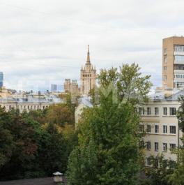 Продажа 3-комн квартиры на вторичном рынке Бронная М. ул,  д. 4