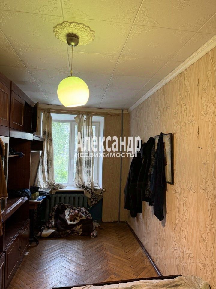 Продажа 3-комн квартиры на вторичном рынке д. Малое Карлино, 10