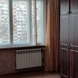 Продажа 3-комн квартиры на вторичном рынке улица Есенина,  д. 12 к1