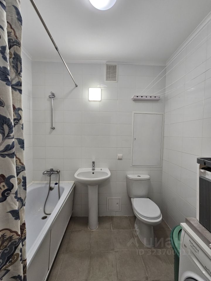 Продажа 2-комн квартиры на вторичном рынке Тайнинская улица, 7к1