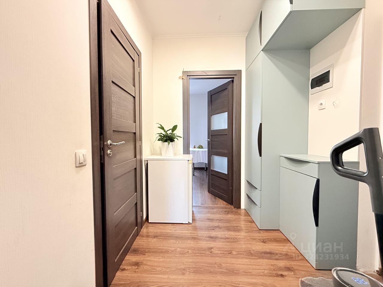 Продажа 1-комн квартиры на вторичном рынке проспект Ветеранов, 175