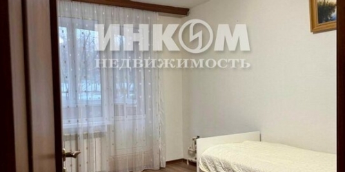 2-комн квартира улица Генерала Антонова,  д. 8