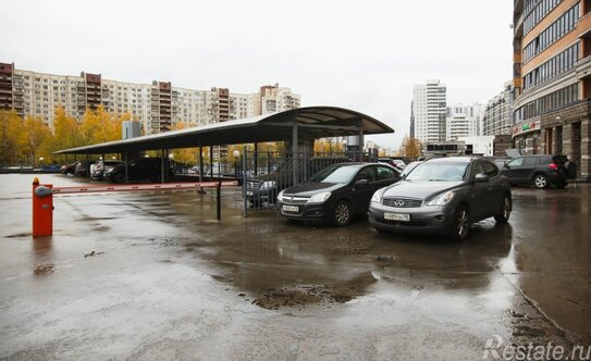 Продажа 1-комн квартиры на вторичном рынке Композиторов ул,  д. 18