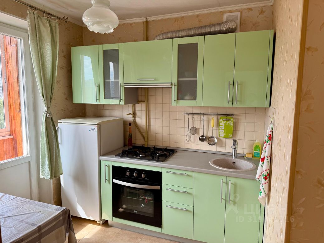 Аренда 2-комн квартиры на вторичном рынке Молодогвардейская улица, 26к1