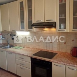 Продажа 3-комн квартиры на вторичном рынке Можайское шоссе,  д. 45,  к. 2