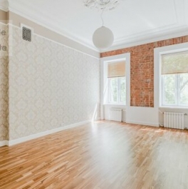 Аренда 4-комн квартиры на вторичном рынке Армянский переулок,  д. 7