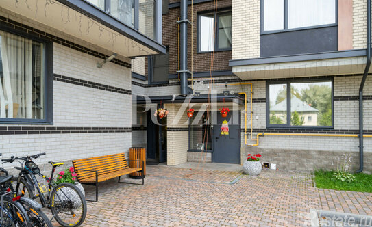 Продажа 3-комн квартиры на вторичном рынке Ивановская улица,  д. 10