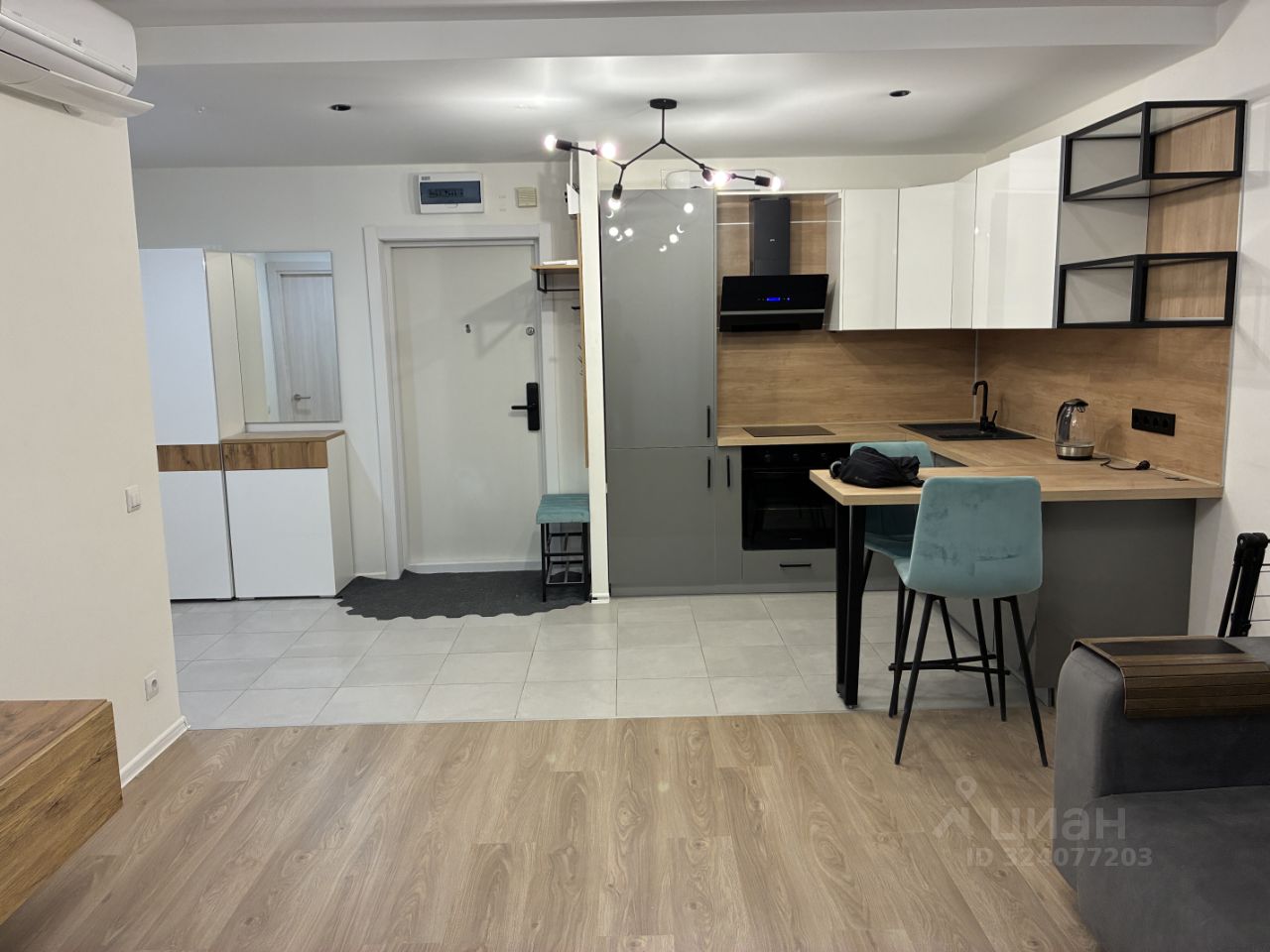 Аренда 2-комн квартиры на вторичном рынке Большая Очаковская улица, 2