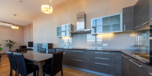 3-комн квартира Парадная ул. ,  д. 3,  к. 2