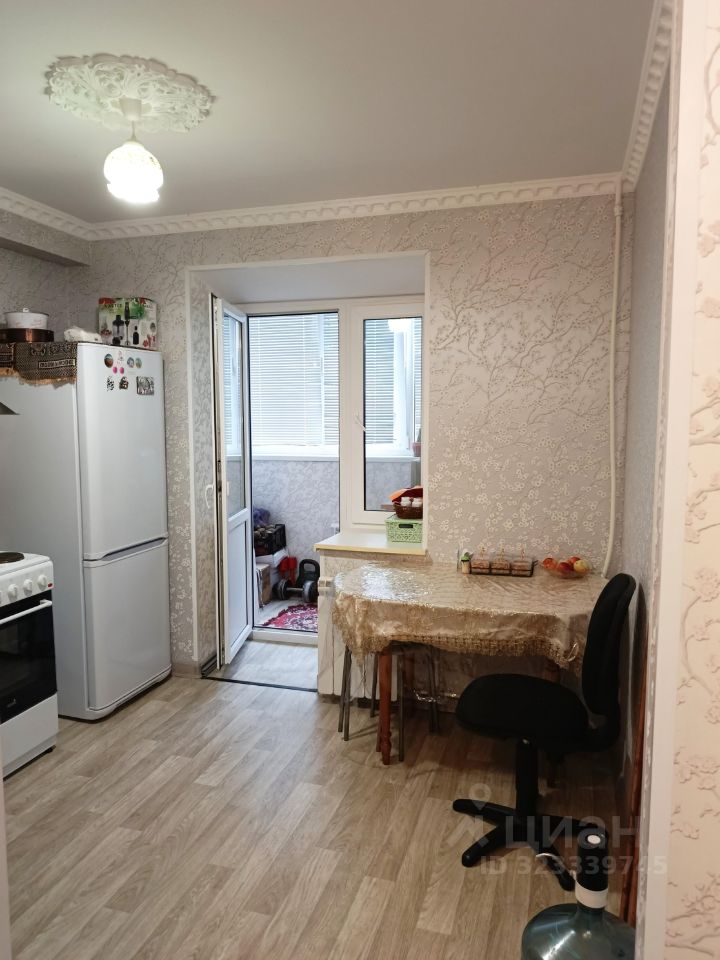 Продажа 1-комн квартиры на вторичном рынке Сосновый Бор, проспект Героев, 63