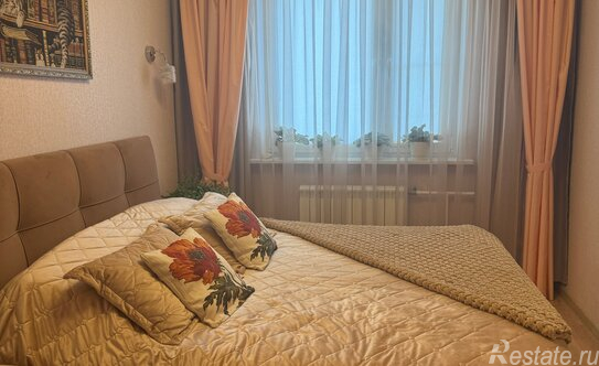 Продажа 2-комн квартиры на вторичном рынке Болотниковская улица,  д. 33 к2