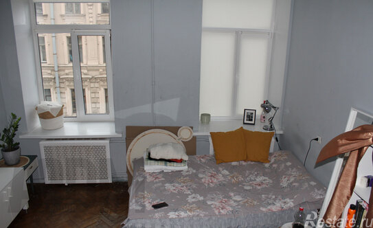 Продажа 4-комн квартиры на вторичном рынке Красноармейская 6-я ул