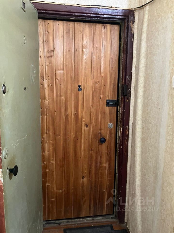 Продажа 3-комн квартиры на вторичном рынке улица Тельмана, 50К1