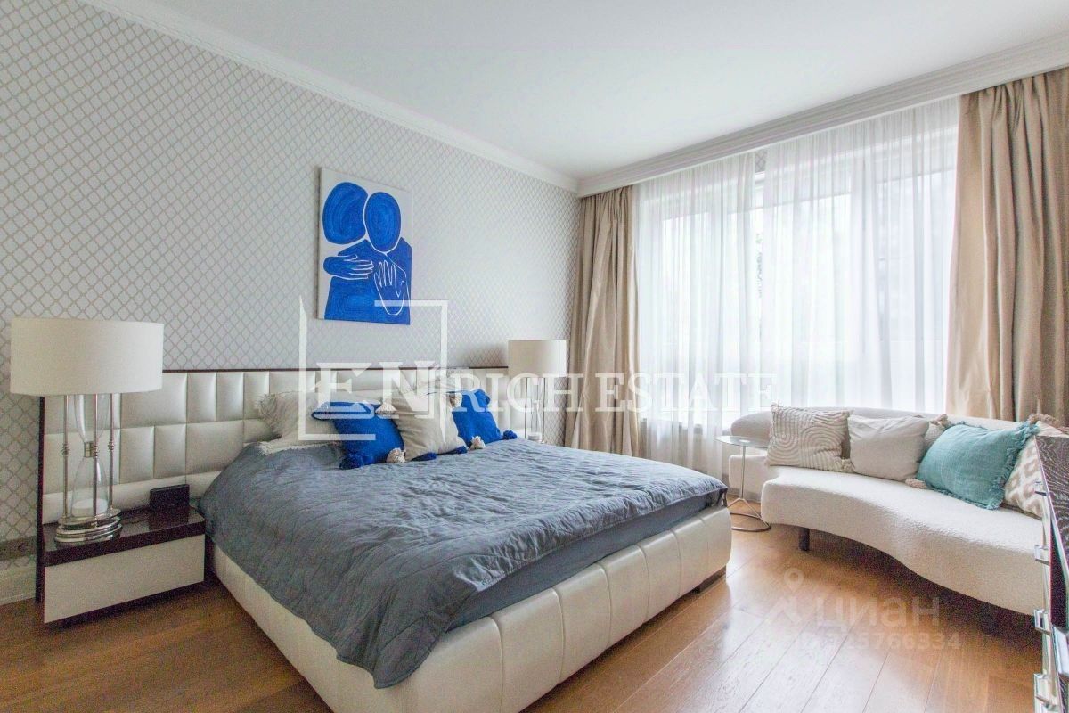 Продажа 3-комн квартиры на вторичном рынке проспект Маршала Жукова, 39к6
