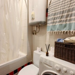 Продажа 2-комн квартиры на вторичном рынке Полозова улица